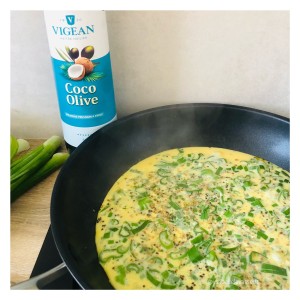 ysabelle_levasseur_auteure_culinaire_nutritionniste_recette_omelette_cives_huile_coco_olive